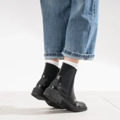 Chelsea boots noir détail effet croco