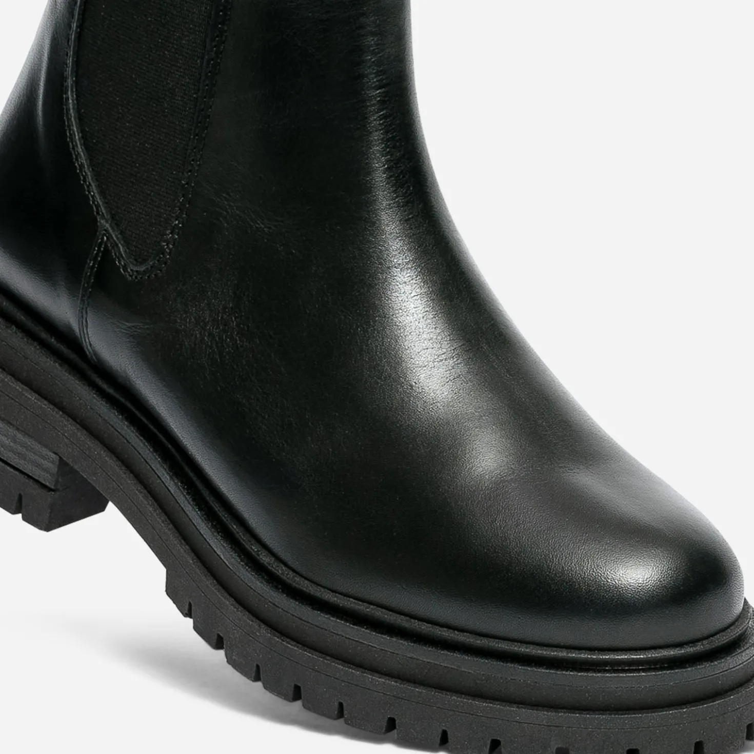 Chelsea boots TEXTO noir en cuir à semelle crantée