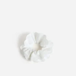 Chouchou blanc broderie anglaise