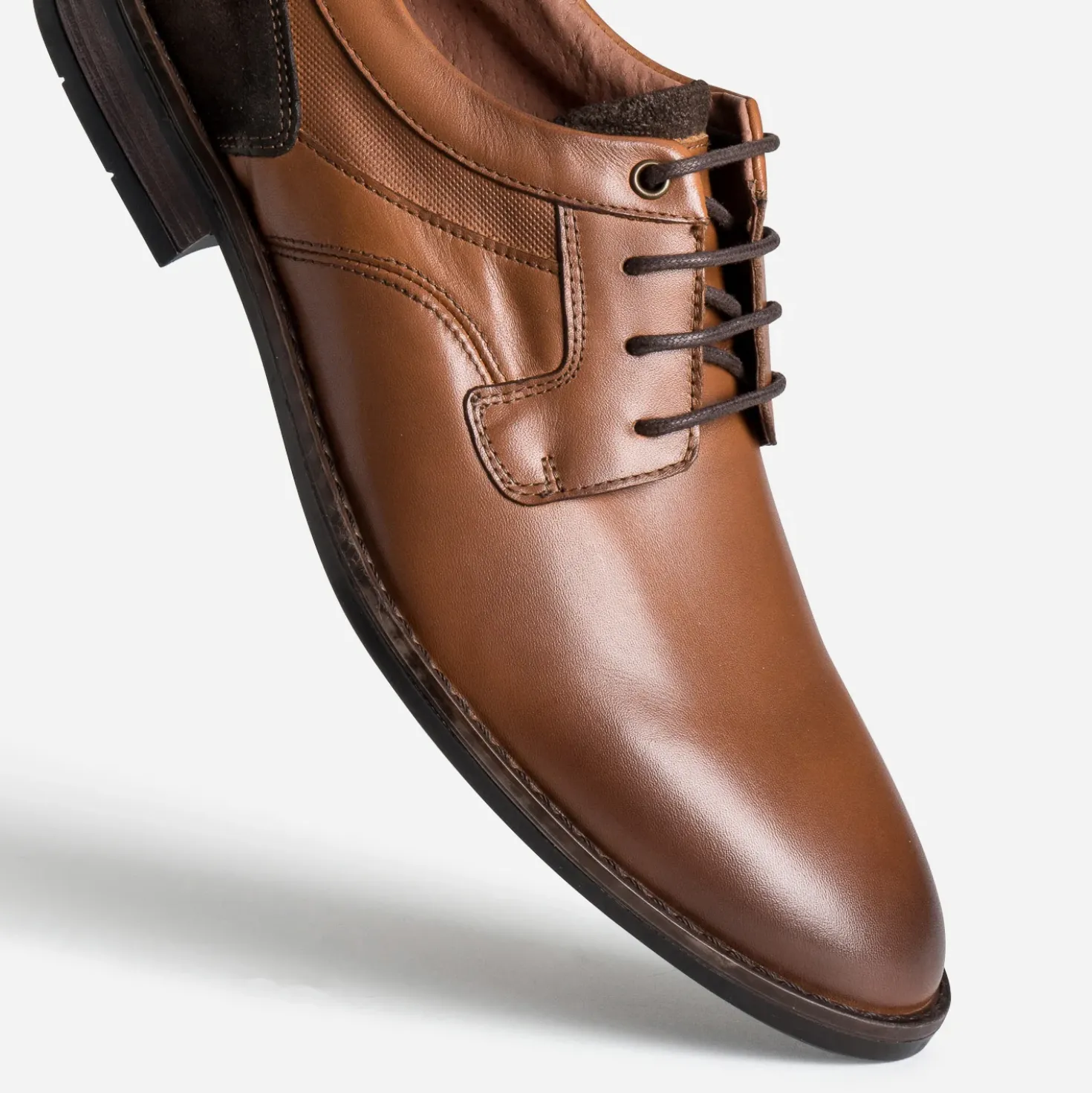 Derby camel cuir