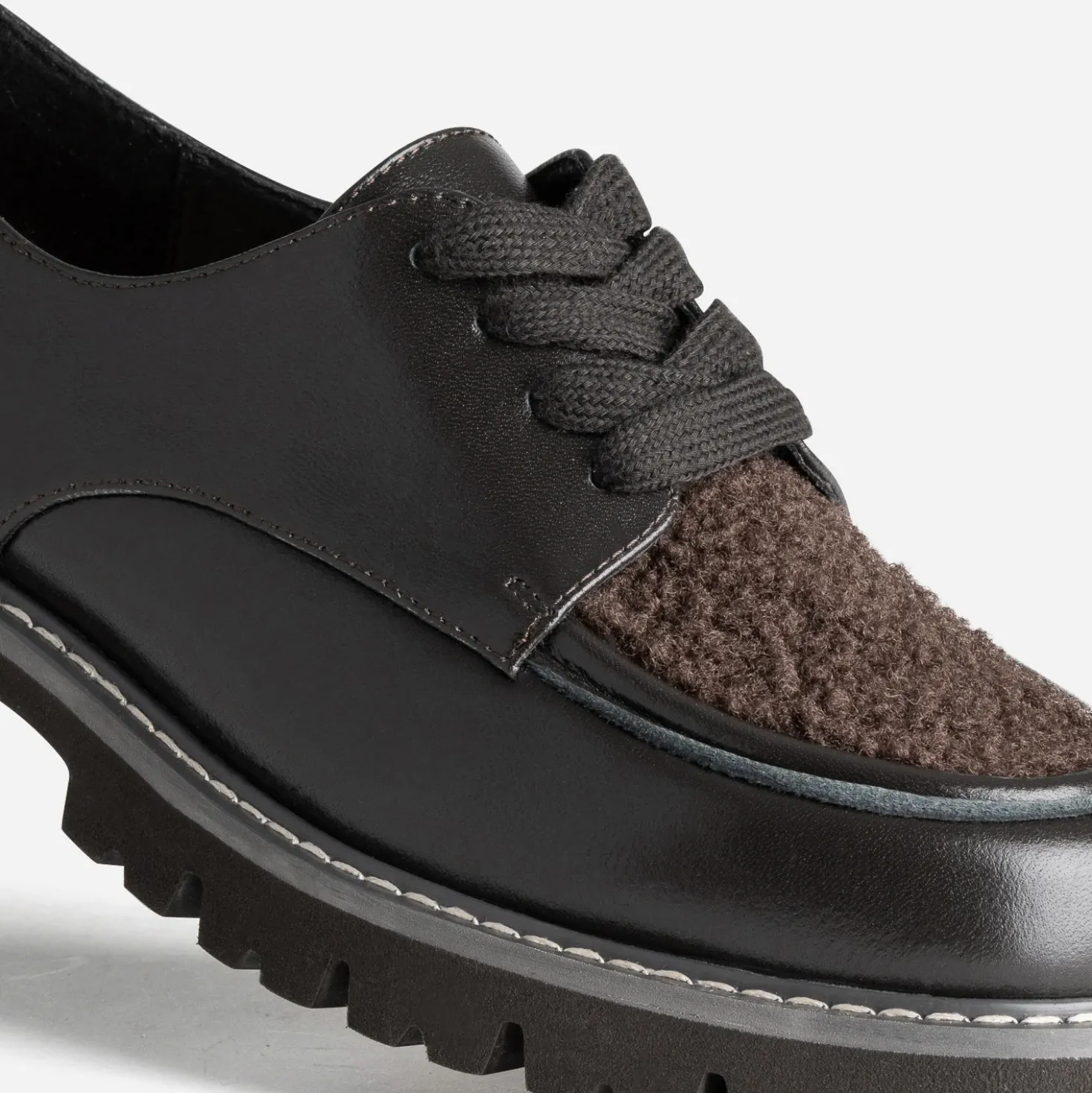 Derby marron cuir et sherpa