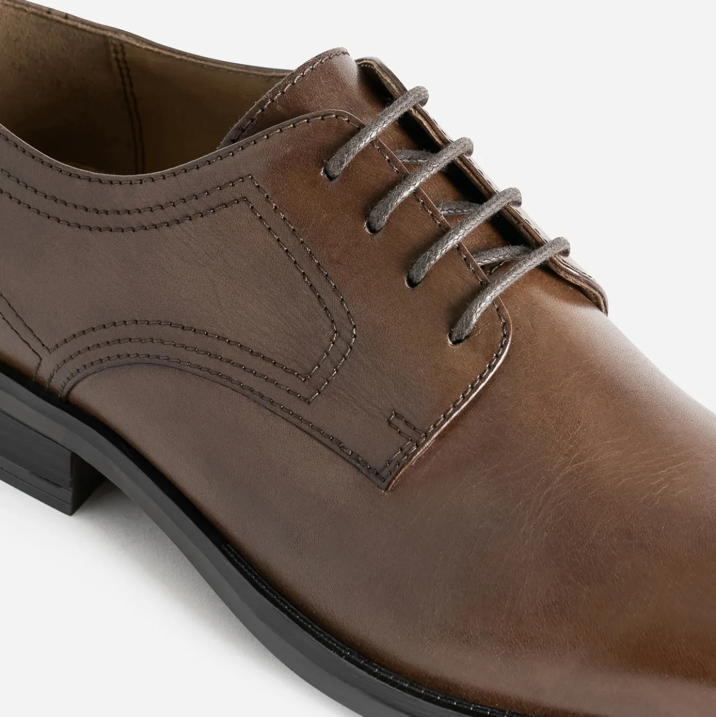 Derby marron en cuir