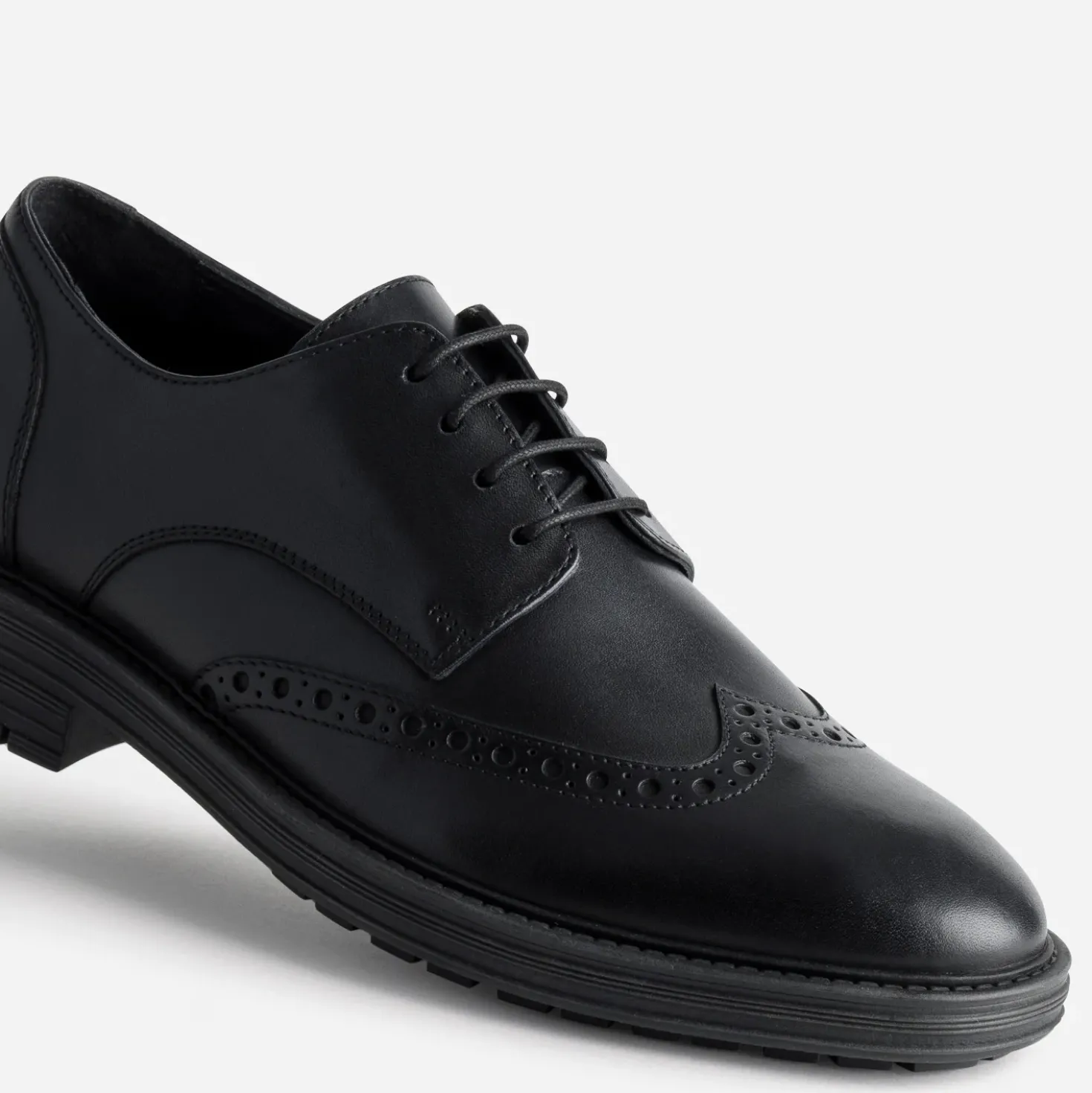 Derby noir cuir bout fleuri