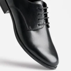 Derby noir en cuir