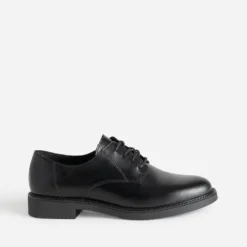 Derby noir en cuir