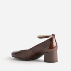Escarpin à bride ATELIER 1927 cognac cuir verni