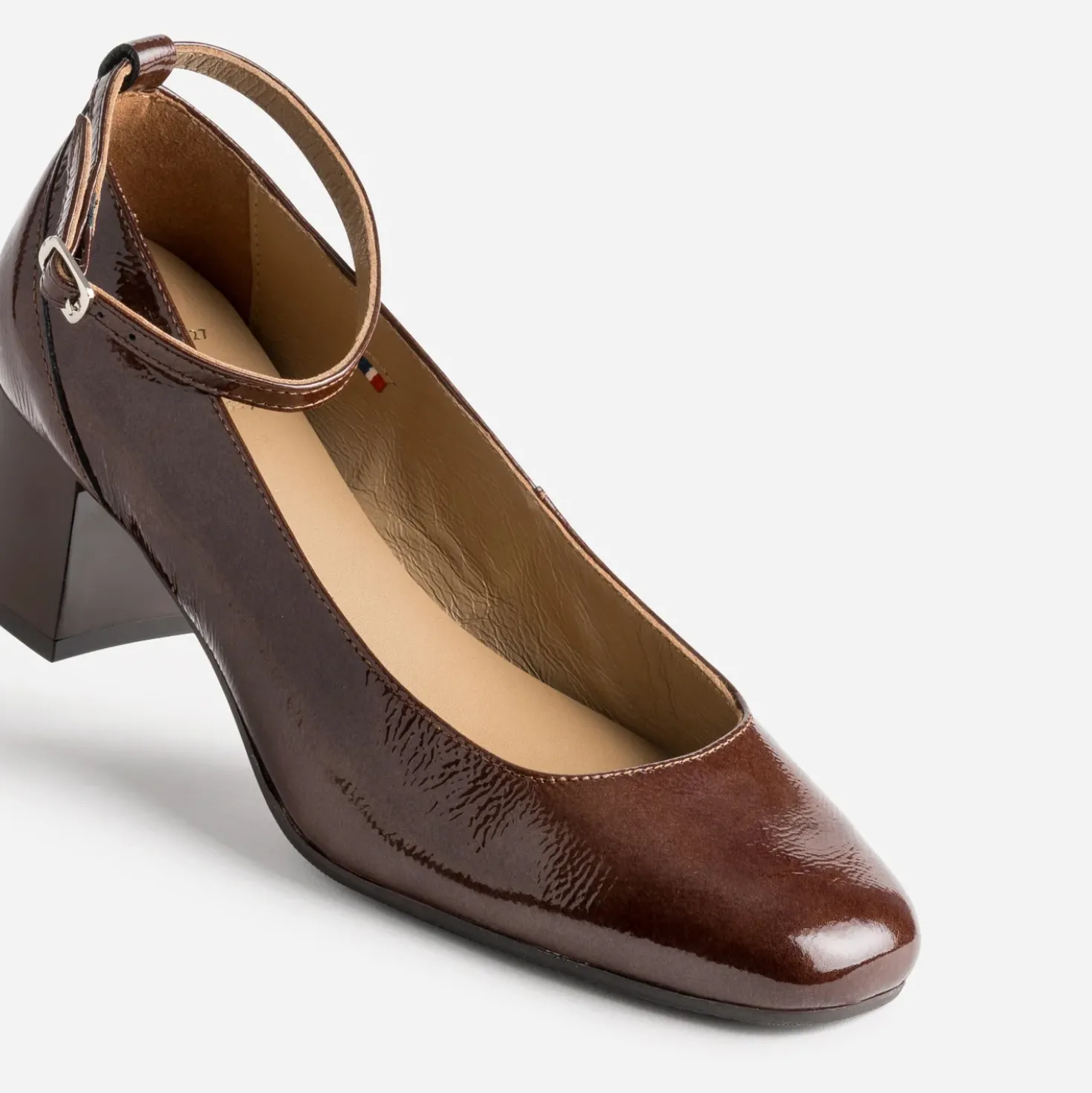 Escarpin à bride ATELIER 1927 cognac cuir verni
