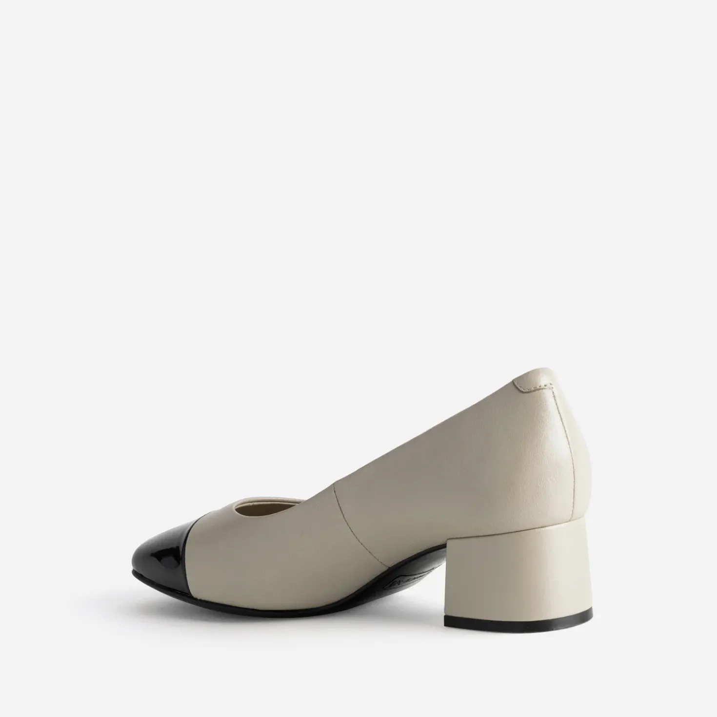 Escarpin CAPRICE beige cuir bout verni à talon