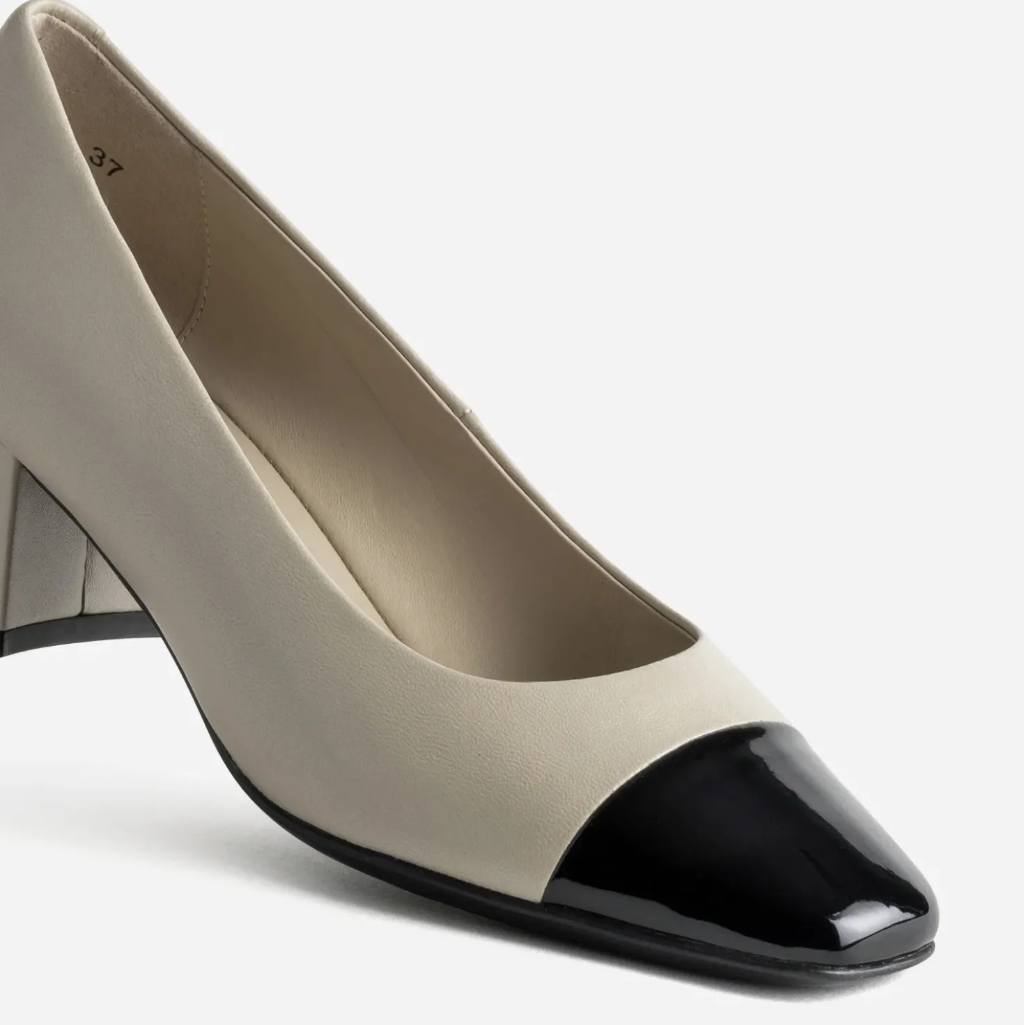 Escarpin CAPRICE beige cuir bout verni à talon