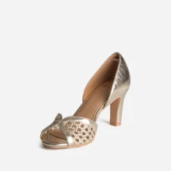 Escarpin doré ajouré open-toe