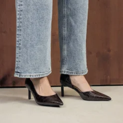 Escarpin marron cuir embossé croco cut-out