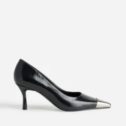 Escarpin noir cuir bout métallisé