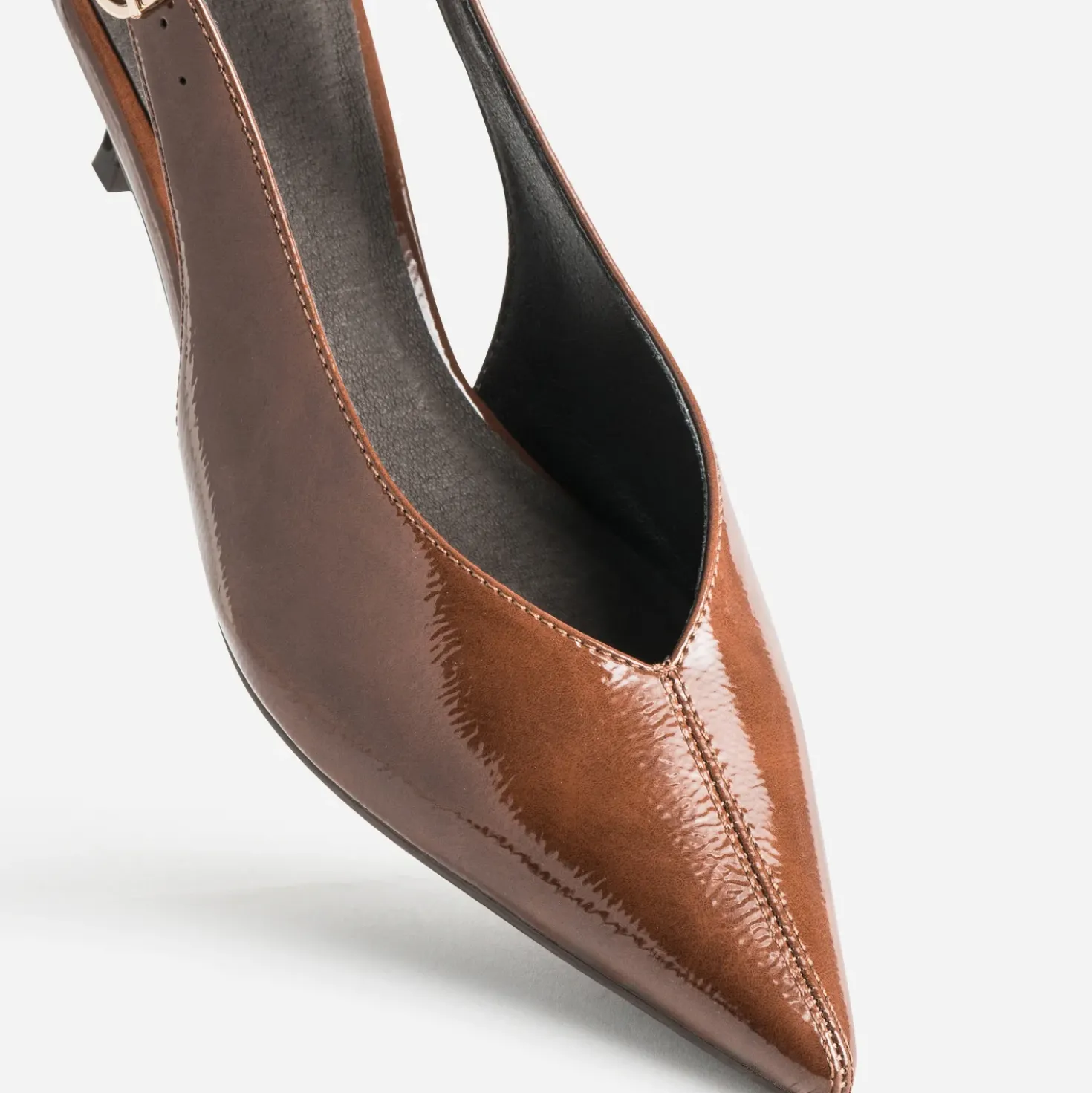 Escarpin slingback camel verni