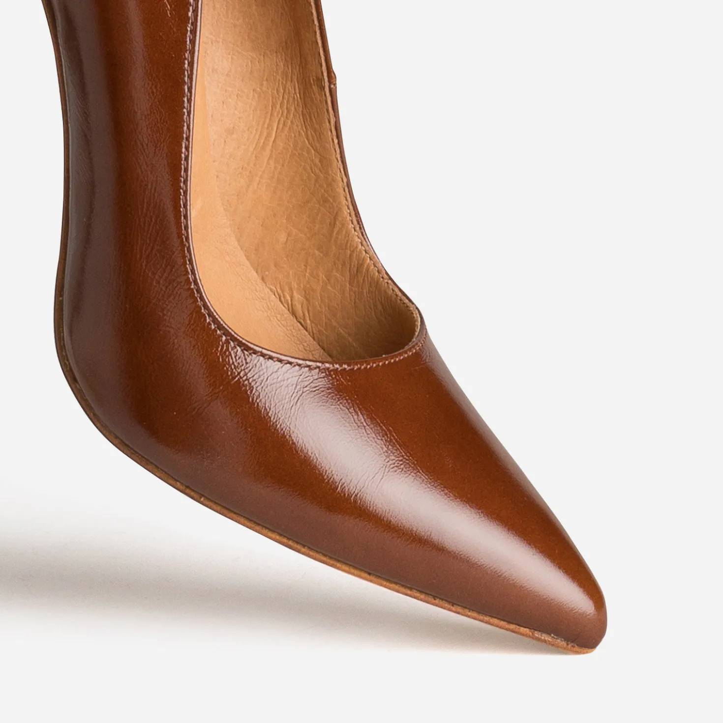 Escarpin stiletto cognac cuir