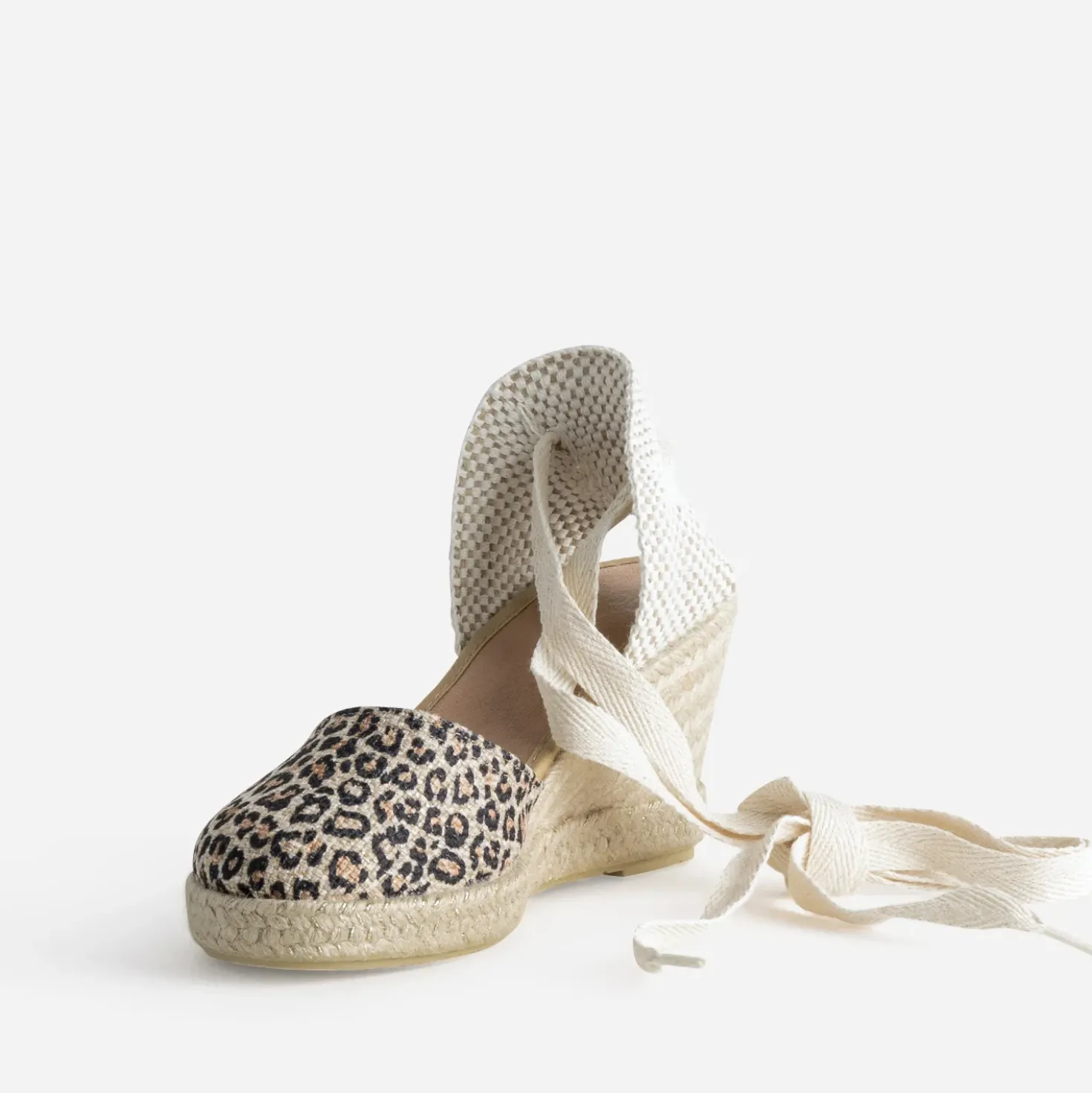 Espadrille compensée beige motif léopard