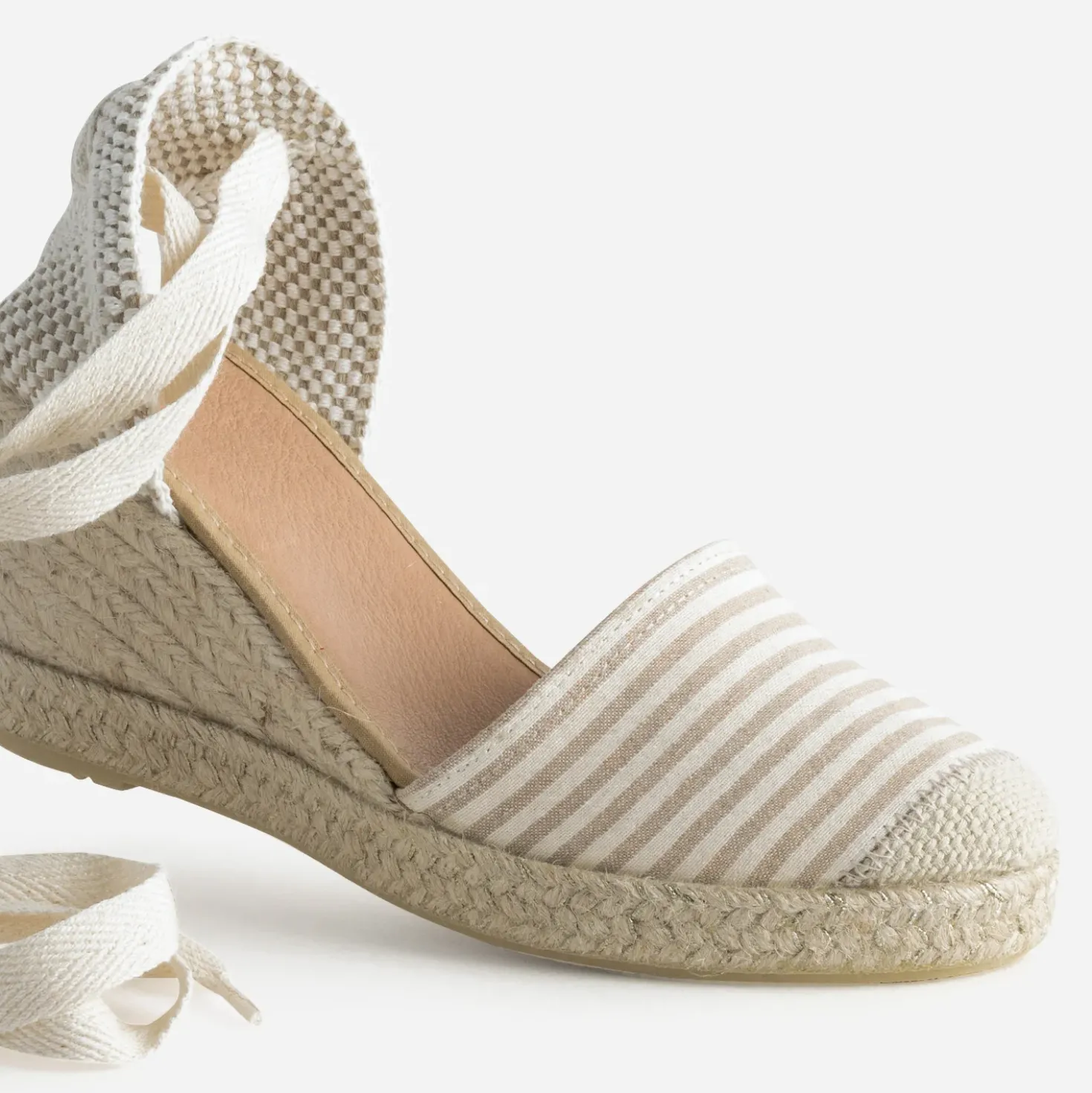 Espadrille compensée écrue toile rayée taupe