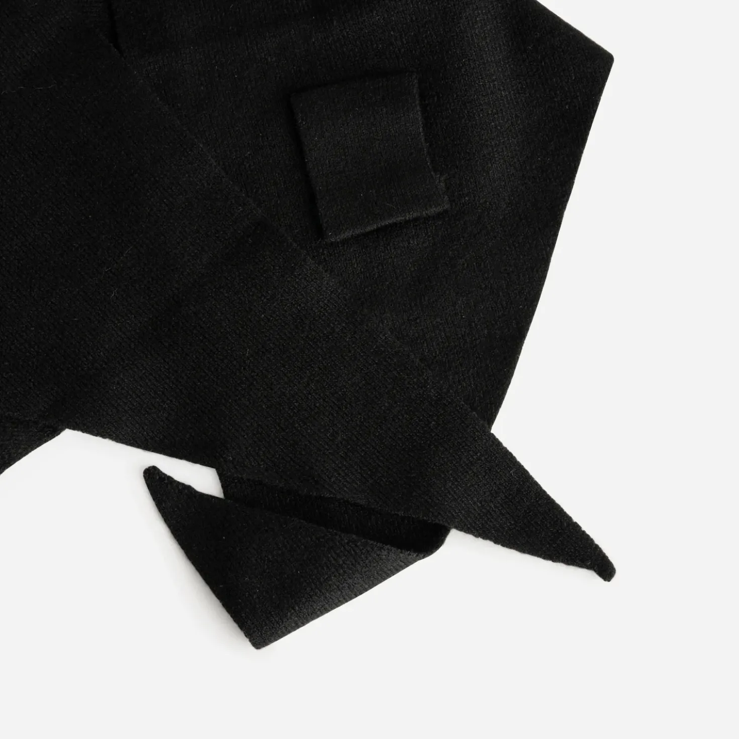 Foulard noir tricot