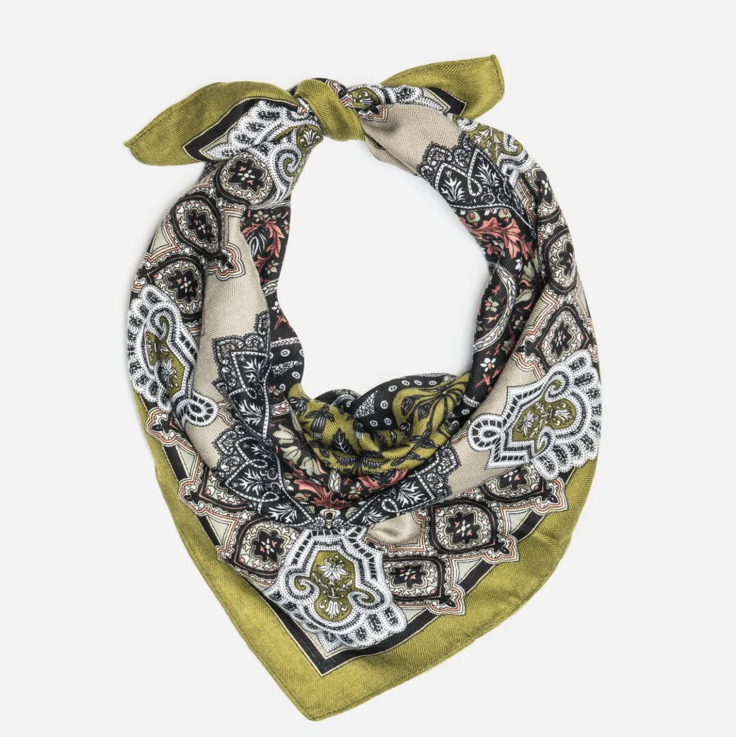 Foulard vert motif floral