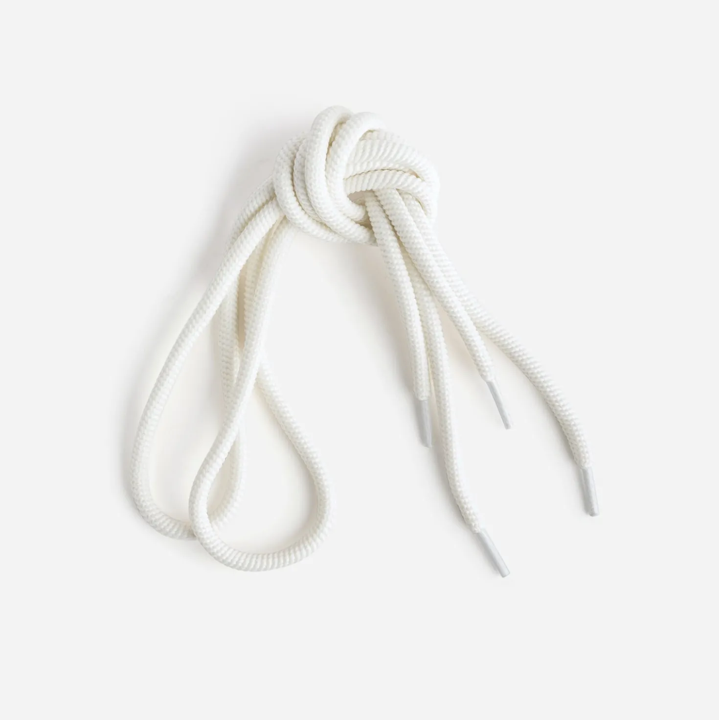 Lacets blancs ronds