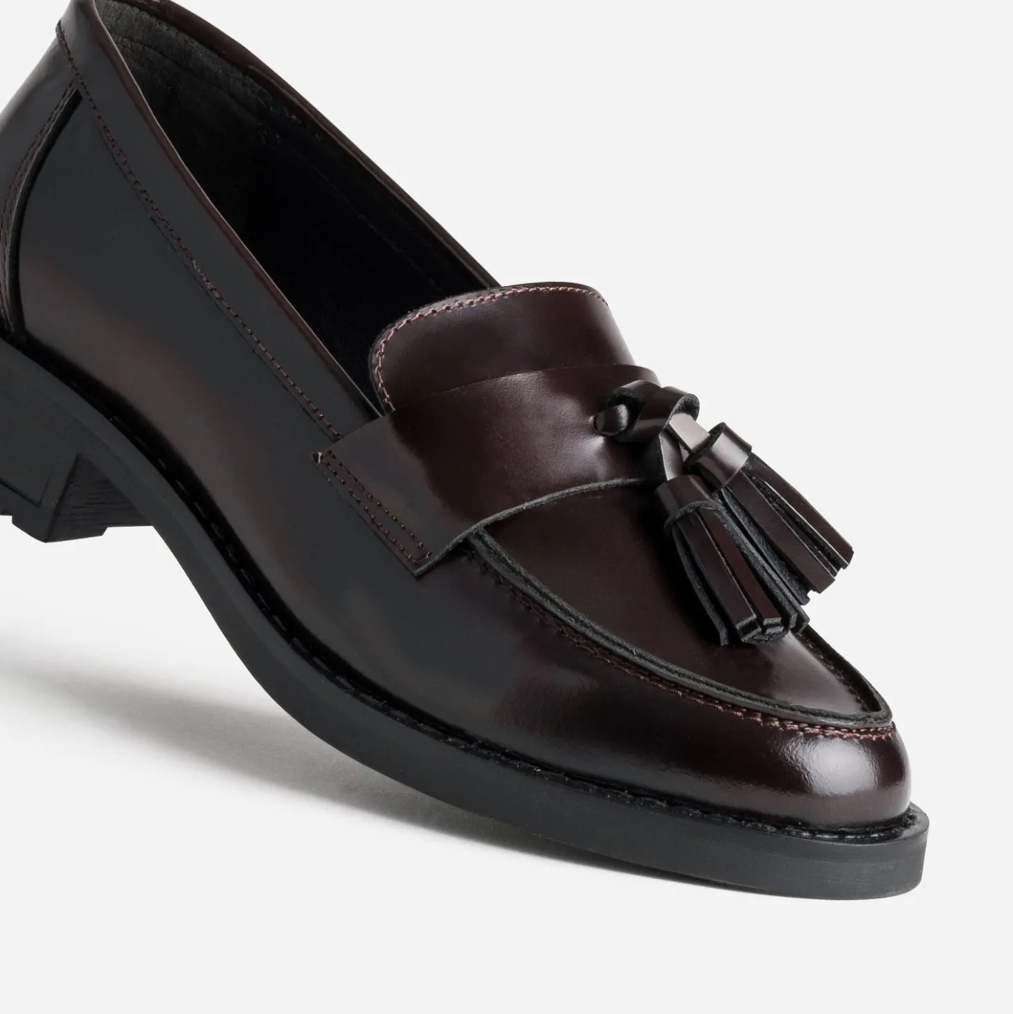 Mocassin bordeaux cuir à pampilles