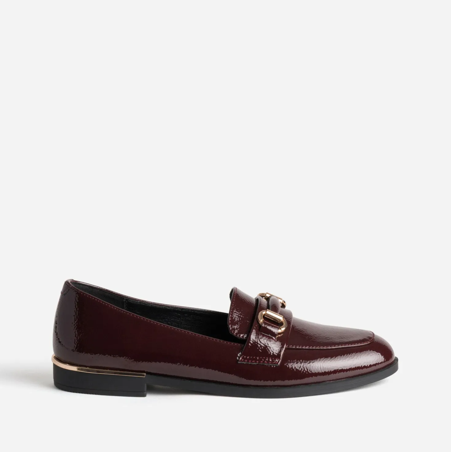 Mocassin bordeaux verni barrette dorée