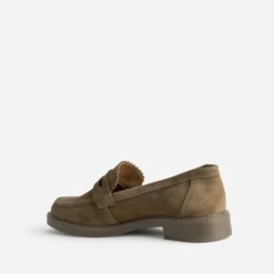 Mocassin camel cuir velours bord cranté