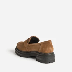 Mocassin camel cuir velours semelle crantée