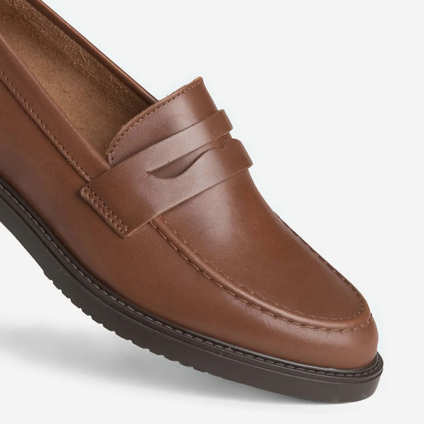 Mocassin cognac cuir bord cranté