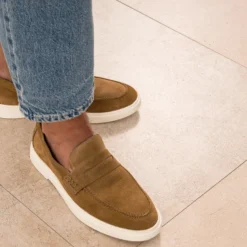 Mocassin cognac cuir velours semelle sport