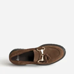 Mocassin marron cuir velours détail mors