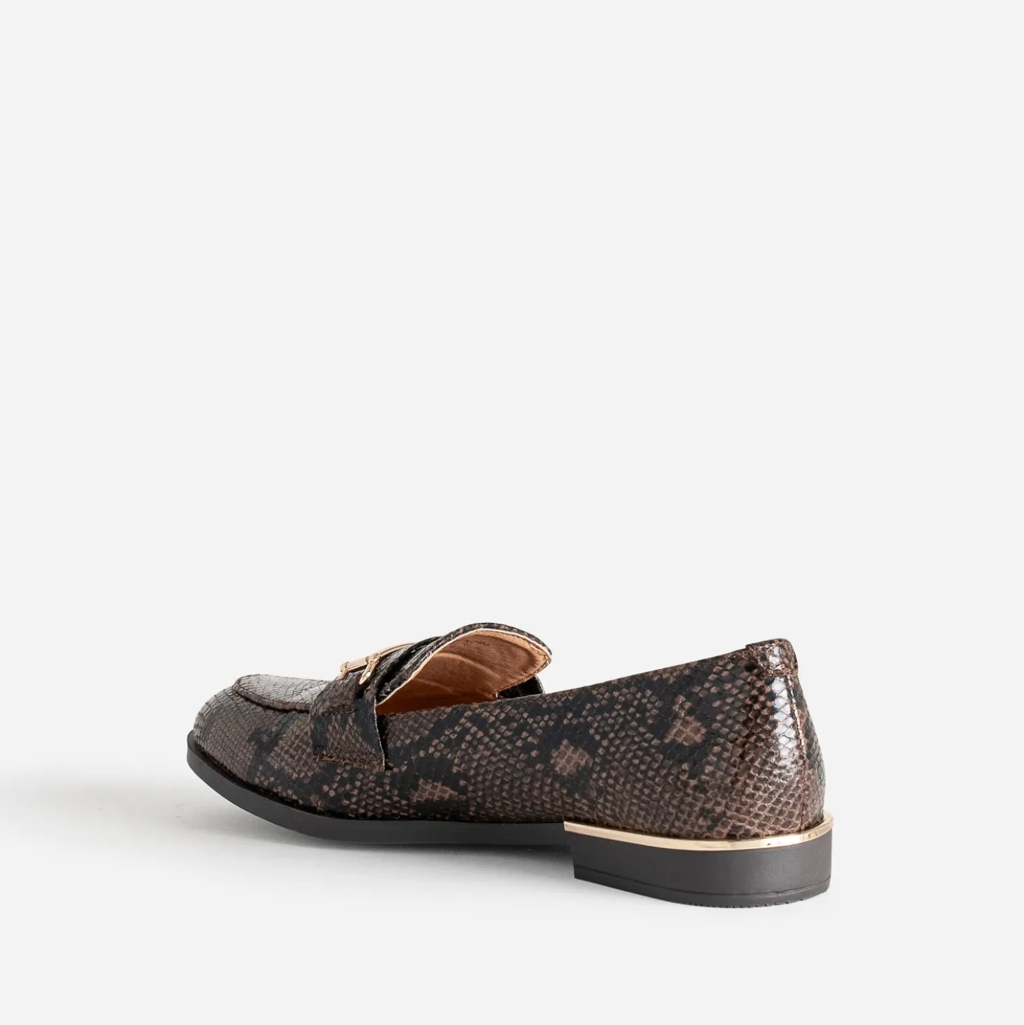 Mocassin marron à effet python détails dorés
