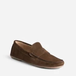 Mocassin marron en cuir velours