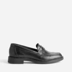 Mocassin noir cuir bord cranté éco-conçu