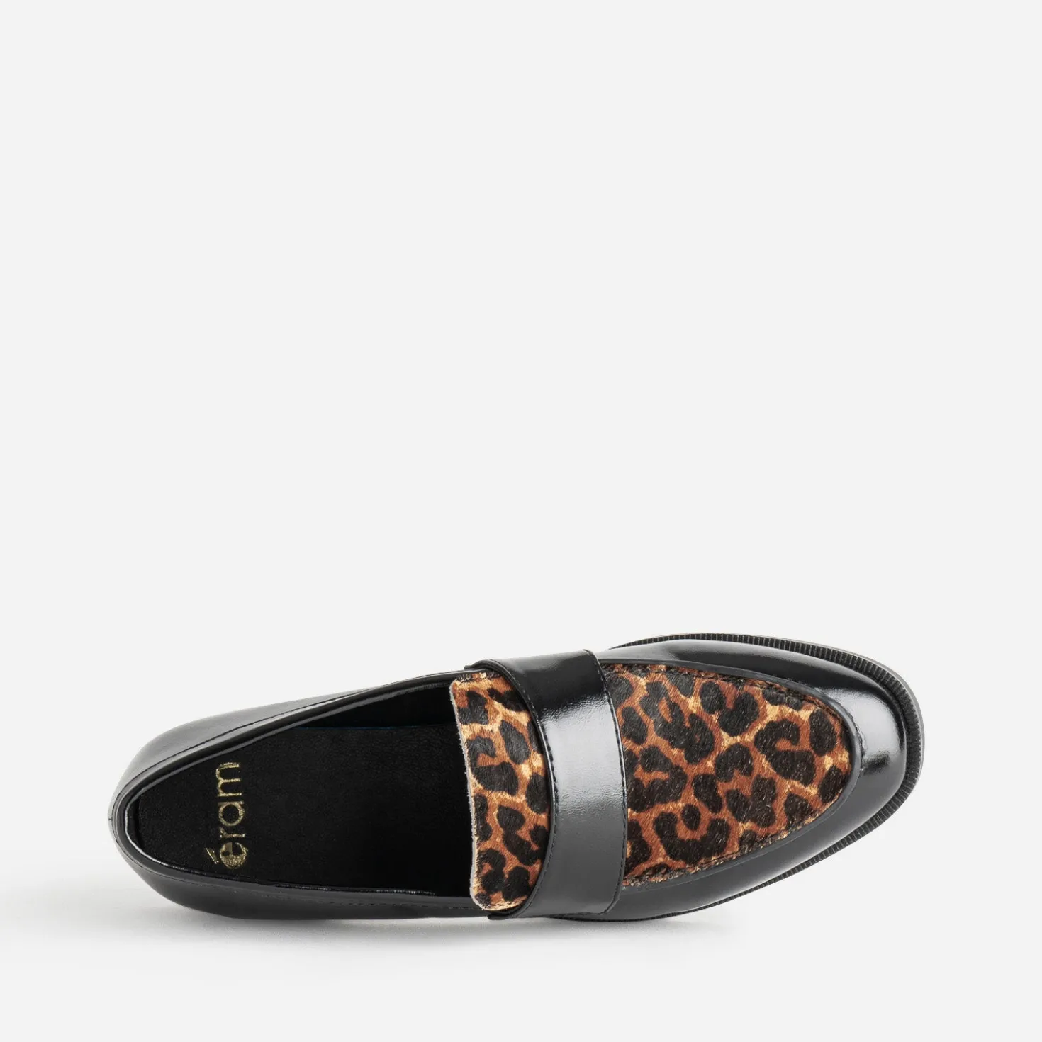 Mocassin noir détails motif léopard