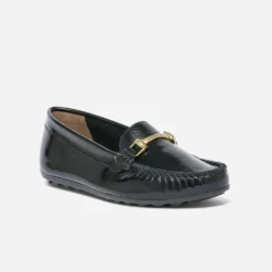 Mocassin noir en cuir verni