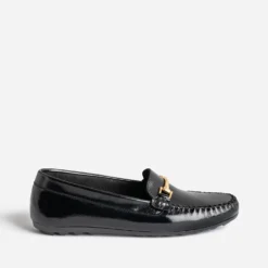Mocassin noir en cuir verni