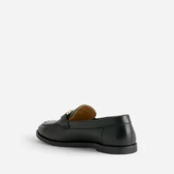Mocassin noir mors métal doré