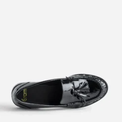 Mocassin noir verni à pampilles