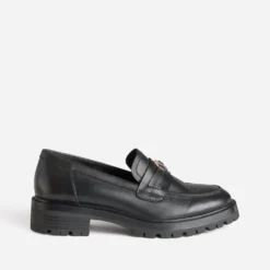 Mocassin TEXTO noir cuir détail monogramme