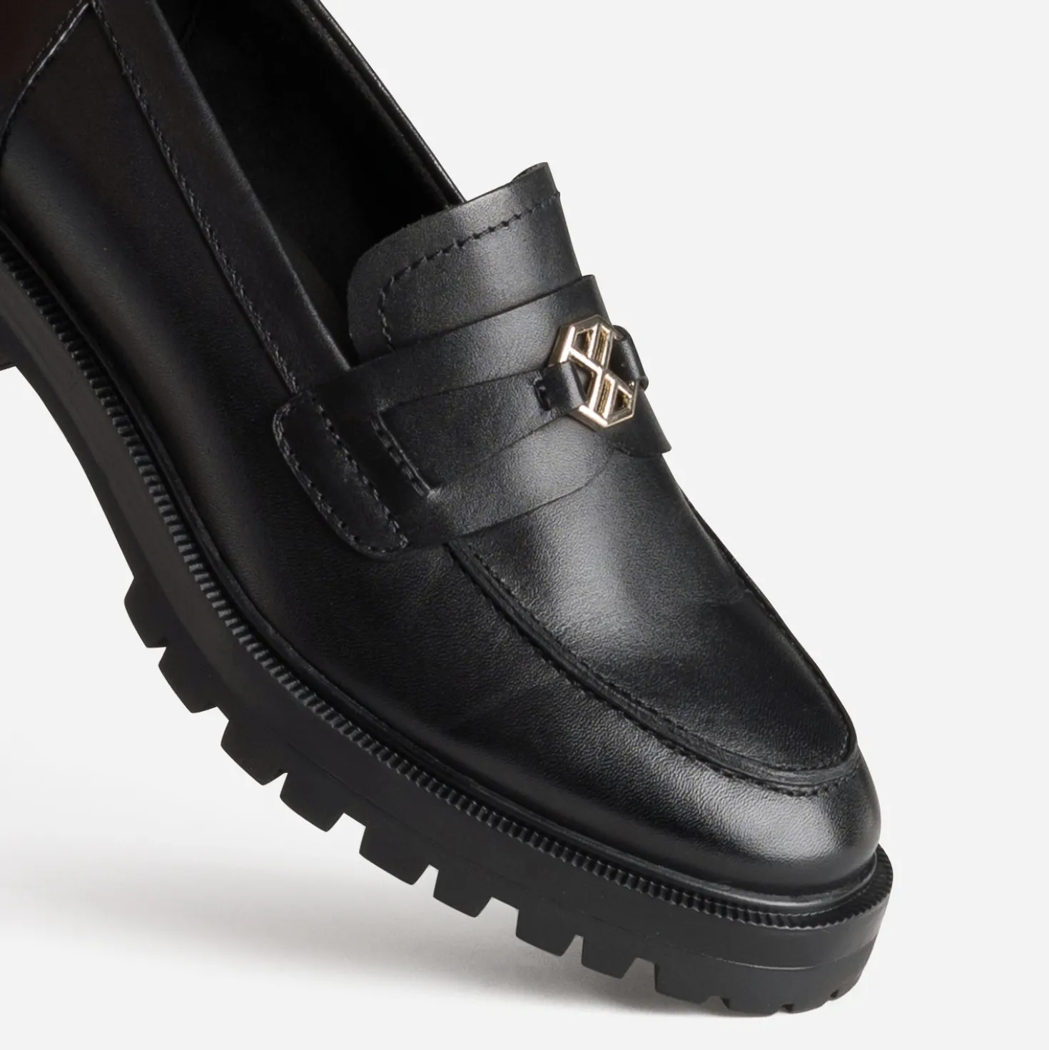 Mocassin TEXTO noir cuir détail monogramme