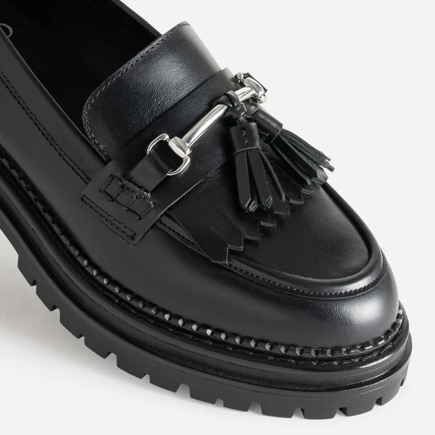 Mocassin TEXTO noir cuir à frange et pampilles