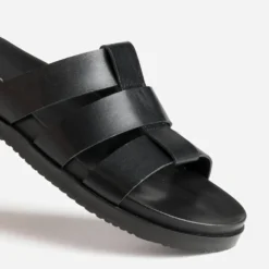 Mule anatomique noir cuir trois brides