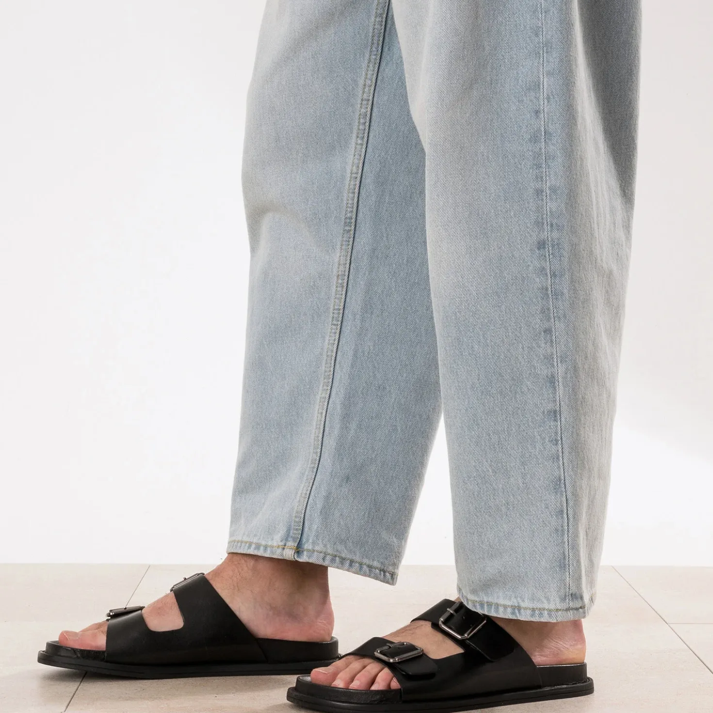 Mule anatomique noire cuir