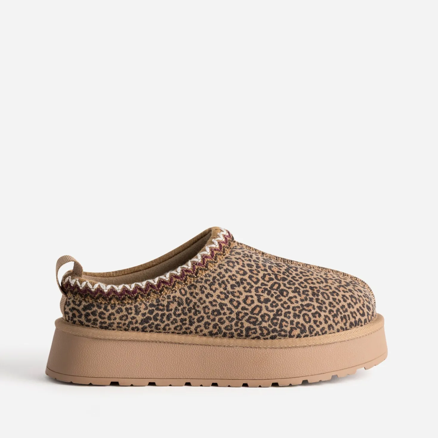 Mule beige cuir velours motif léopard fourrée
