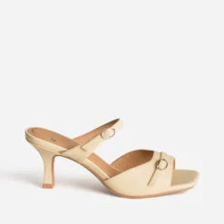 Mule jaune kitten-heel