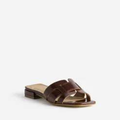 Mule marron cuir verni