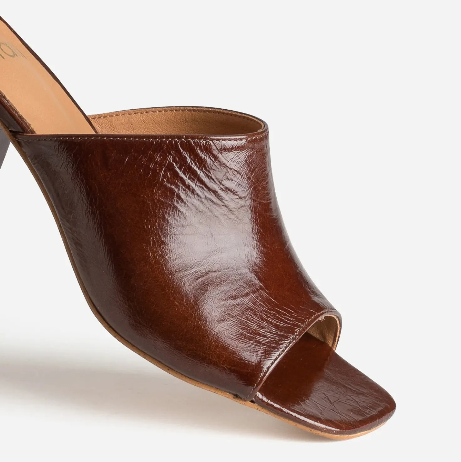 Mule marron verni à talon