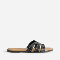 Mule noire cuir brides détails couture