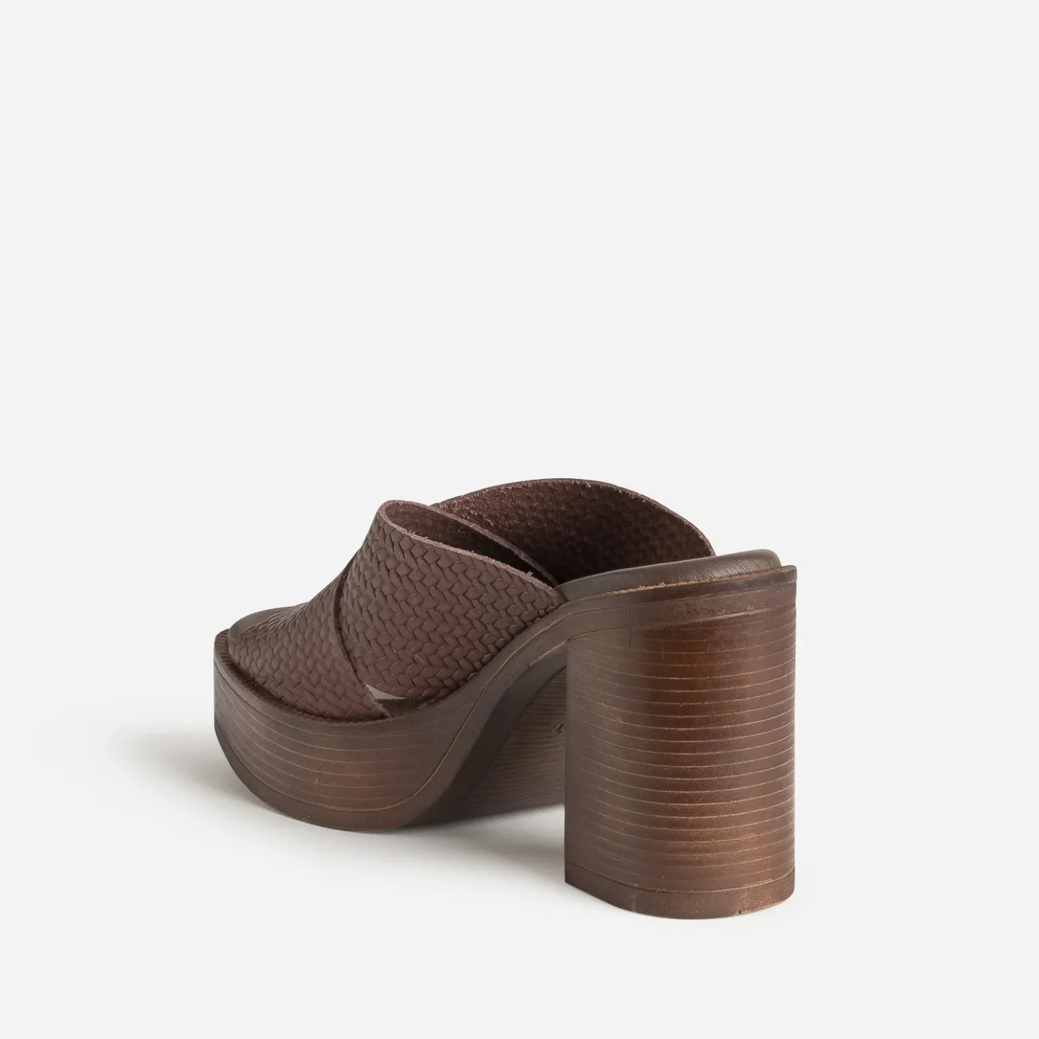 Mule à talon marron embossé tressage