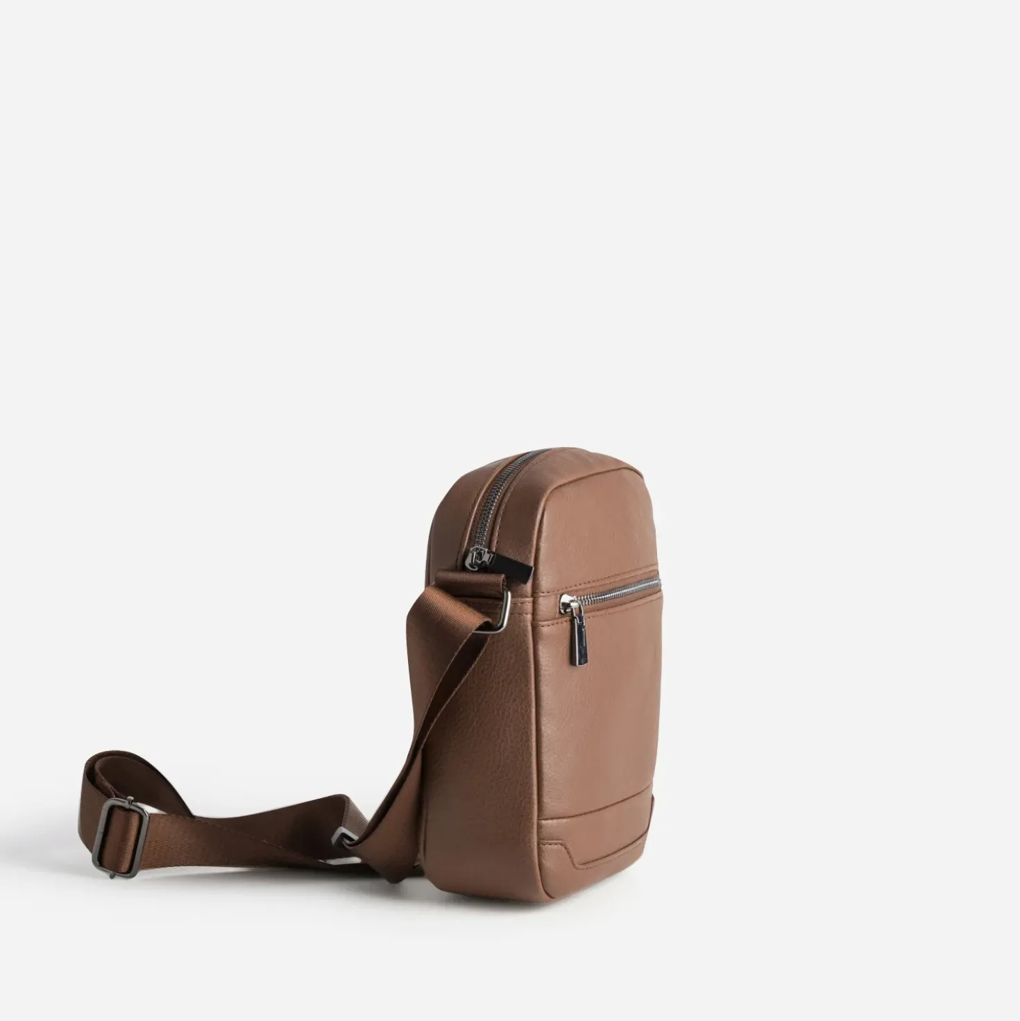 Pochette marron zippée